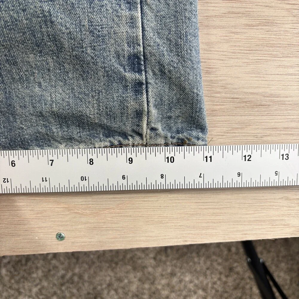 Vintage Tommy Hilfiger Jeans Mens 42x30 Blue Light Wash Cotton Loose fit Denim